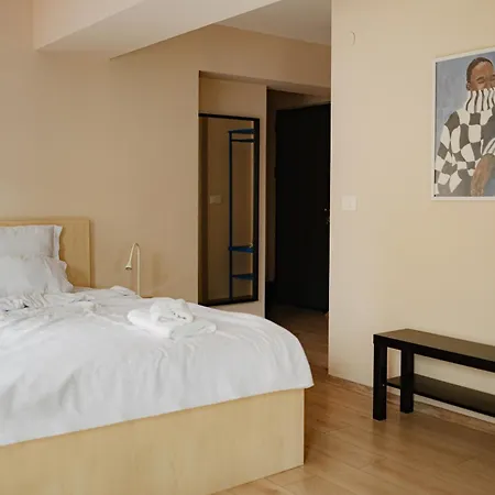 By Parkside Boutique *