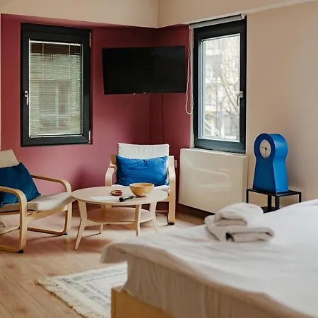 By Parkside Boutique